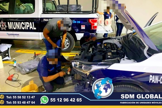 Fabricantes de camiones compactodores de basura organica e inorganica en Mexico SDM Global Mexico somos una empresa líder en la fabricacion de camiones compactadores de basura de carga lateral y trasera asi como de unidades, semi remolques con personal altamente capasitado para su fabricacion.Las compactadoras de residuos son máquinas que tienen como principal objetivo el de comprimir los deshechos, transformándolos en un conjunto mucho más pequeño y permitiendo así que su manipulación sea mucho más sencilla y eficiente por parte de quienes transportan la basura periódicamente.Somos una Empresa Mexicana líder en el Mercado con años de experiencia, especialistas como fabricantes de camiones recolectores de basura carga trasera y lateral, Cajas y Remolques Unidades Moviles Especiales de Seguridad, Salud, Comunicacion, Higine, etc.,Somos fabribricantes directos, distribuidores en todo Mexico, comunicate y te atenderemos personalmente.