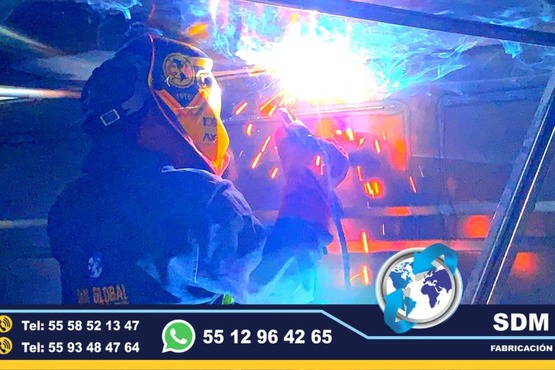 Fabricantes de camiones compactodores de basura organica e inorganica en Mexico SDM Global Mexico somos una empresa líder en la fabricacion de camiones compactadores de basura de carga lateral y trasera asi como de unidades, semi remolques con personal altamente capasitado para su fabricacion.Las compactadoras de residuos son máquinas que tienen como principal objetivo el de comprimir los deshechos, transformándolos en un conjunto mucho más pequeño y permitiendo así que su manipulación sea mucho más sencilla y eficiente por parte de quienes transportan la basura periódicamente.Somos una Empresa Mexicana líder en el Mercado con años de experiencia, especialistas como fabricantes de camiones recolectores de basura carga trasera y lateral, Cajas y Remolques Unidades Moviles Especiales de Seguridad, Salud, Comunicacion, Higine, etc.,Somos fabribricantes directos, distribuidores en todo Mexico, comunicate y te atenderemos personalmente.