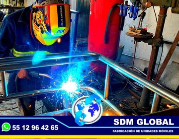 Fabricantes de camiones compactodores de basura organica e inorganica en Mexico SDM Global Mexico somos una empresa líder en la fabricacion de camiones compactadores de basura de carga lateral y trasera asi como de unidades, semi remolques con personal altamente capasitado para su fabricacion.Las compactadoras de residuos son máquinas que tienen como principal objetivo el de comprimir los deshechos, transformándolos en un conjunto mucho más pequeño y permitiendo así que su manipulación sea mucho más sencilla y eficiente por parte de quienes transportan la basura periódicamente.Somos una Empresa Mexicana líder en el Mercado con años de experiencia, especialistas como fabricantes de camiones recolectores de basura carga trasera y lateral, Cajas y Remolques Unidades Moviles Especiales de Seguridad, Salud, Comunicacion, Higine, etc.,Somos fabribricantes directos, distribuidores en todo Mexico, comunicate y te atenderemos personalmente.