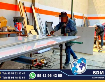 Fabricantes de camiones compactodores de basura organica e inorganica en Mexico SDM Global Mexico somos una empresa líder en la fabricacion de camiones compactadores de basura de carga lateral y trasera asi como de unidades, semi remolques con personal altamente capasitado para su fabricacion.Las compactadoras de residuos son máquinas que tienen como principal objetivo el de comprimir los deshechos, transformándolos en un conjunto mucho más pequeño y permitiendo así que su manipulación sea mucho más sencilla y eficiente por parte de quienes transportan la basura periódicamente.Somos una Empresa Mexicana líder en el Mercado con años de experiencia, especialistas como fabricantes de camiones recolectores de basura carga trasera y lateral, Cajas y Remolques Unidades Moviles Especiales de Seguridad, Salud, Comunicacion, Higine, etc.,Somos fabribricantes directos, distribuidores en todo Mexico, comunicate y te atenderemos personalmente.